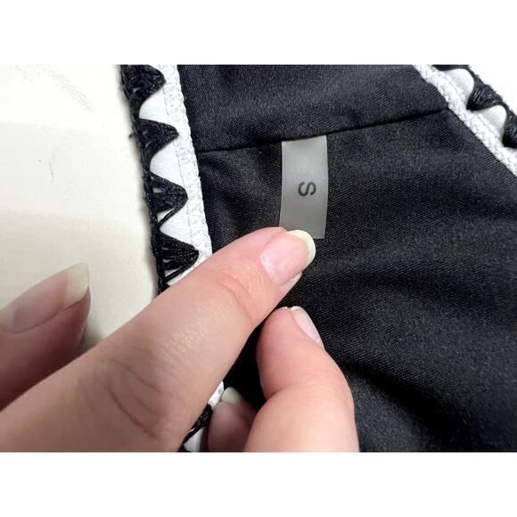 Contrasting Black and White Bikini Top Size Small Boho Minimalistic Embroidery - Picture 6 of 8